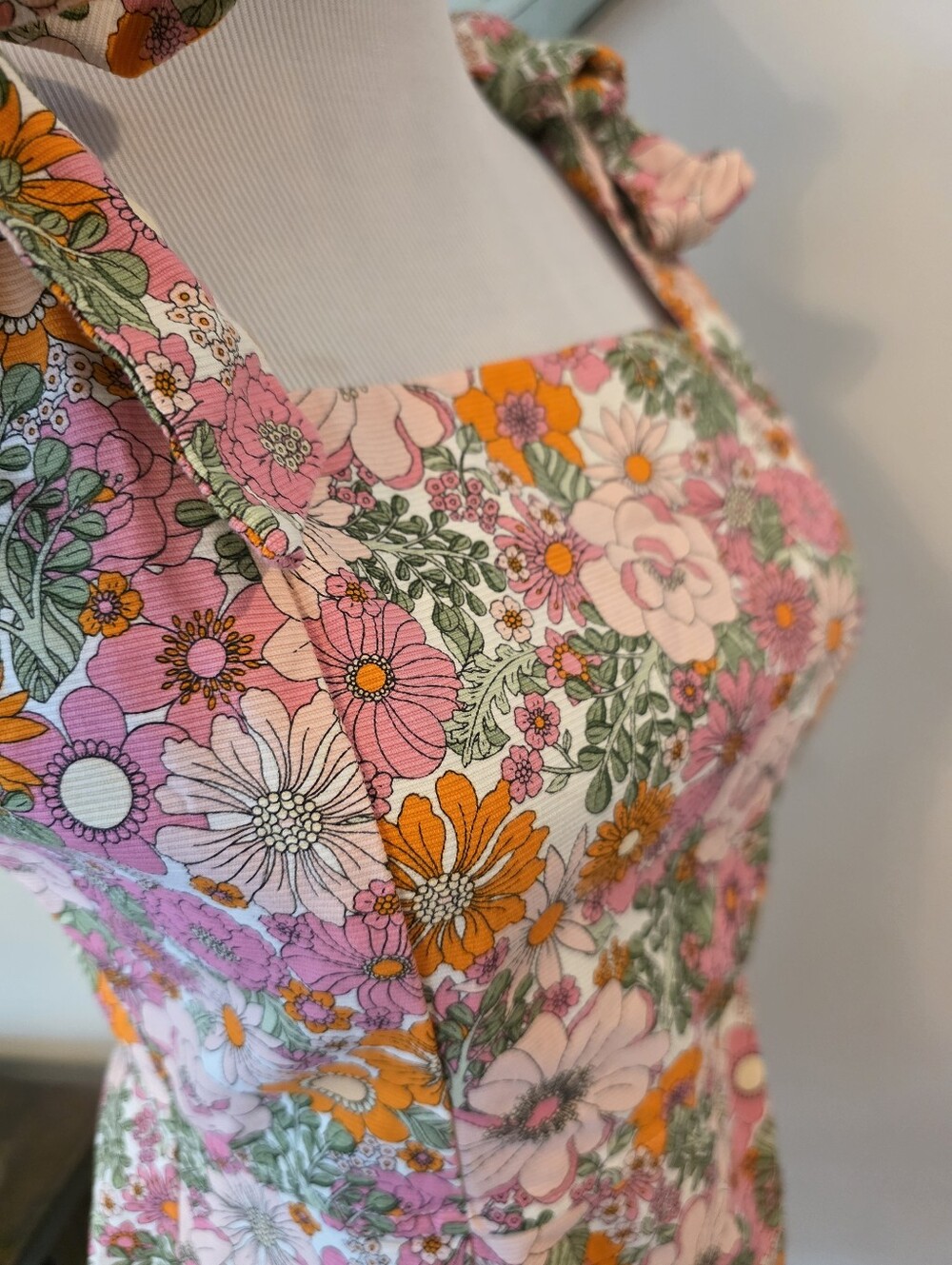 Trixxi Size Medium Retro Floral Square Neck Mini Dress w/ Shoulder Tie Straps - Picture 4 of 11